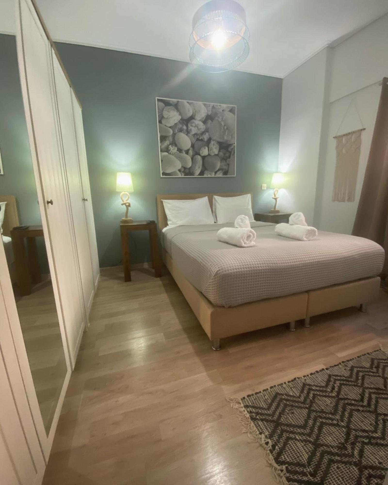 Marina Zeas Seaside Studio-marinaq Apartment